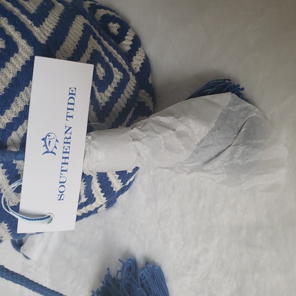 Southern Tide Ikat‎ Backpack. - Picture 2 of 7